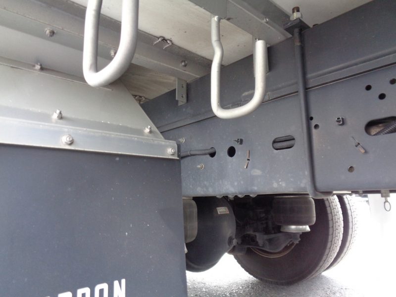 日産UD 中型トラック 冷凍車ワイドエアサス格納PG付 画像