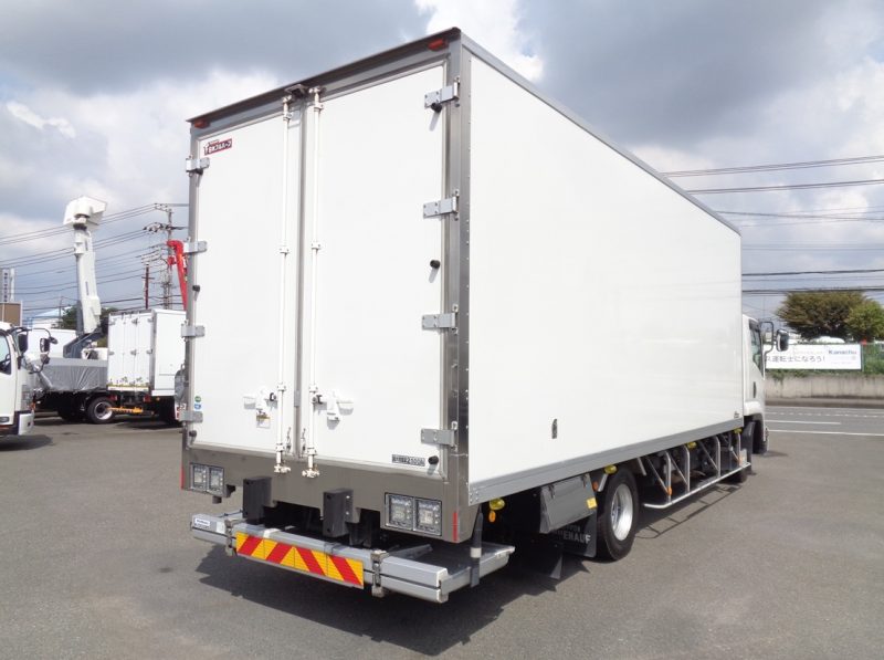 日産UD 中型トラック 冷凍車ワイドエアサス格納PG付 画像