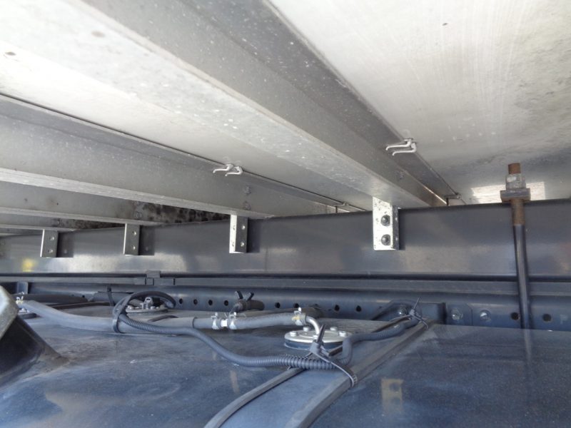 日産UD 中型トラック 冷凍車ワイドエアサス格納PG付 画像