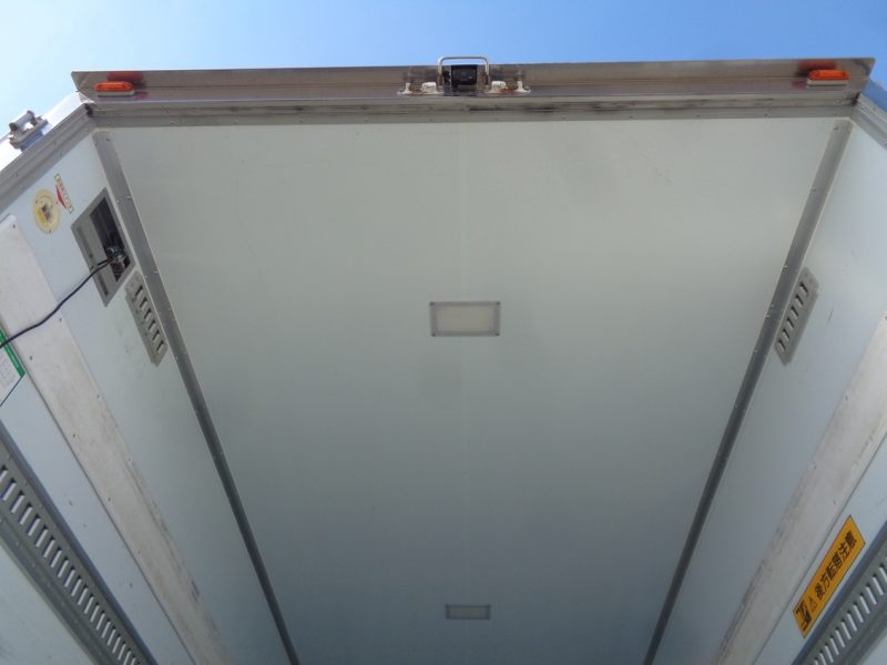 日産UD 中型トラック 冷凍車ワイドエアサス格納PG付 画像