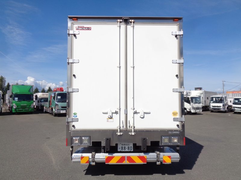 日産UD 中型トラック 冷凍車ワイドエアサス格納PG付 画像