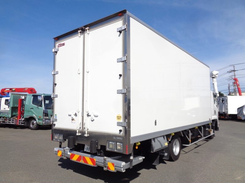 日産UD 中型トラック 冷凍車ワイドエアサス格納PG付 画像