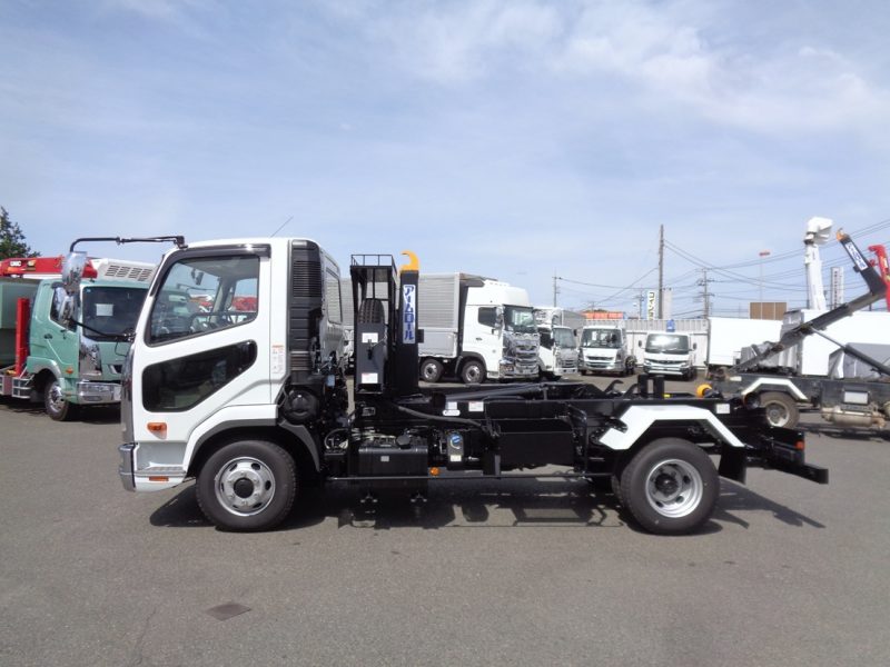 三菱 中型トラック アームロール 画像