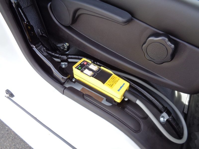 三菱 中型トラック アームロール 画像