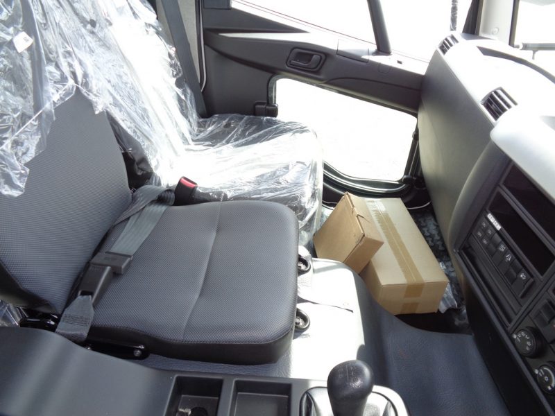 三菱 中型トラック アームロール 画像