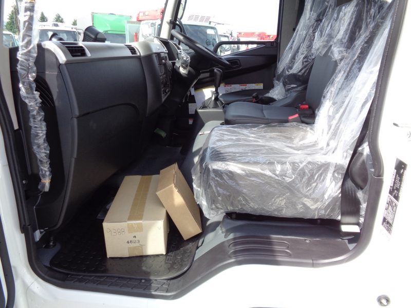 三菱 中型トラック アームロール 画像