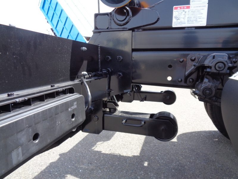 三菱 中型トラック アームロール 画像