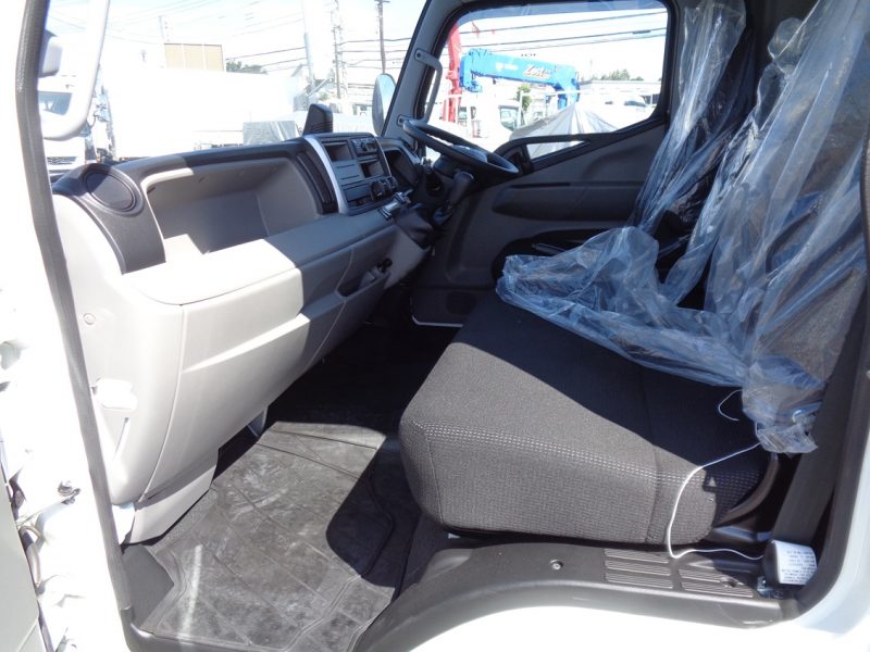 三菱 小型トラック ウィング2.95ｔ 画像