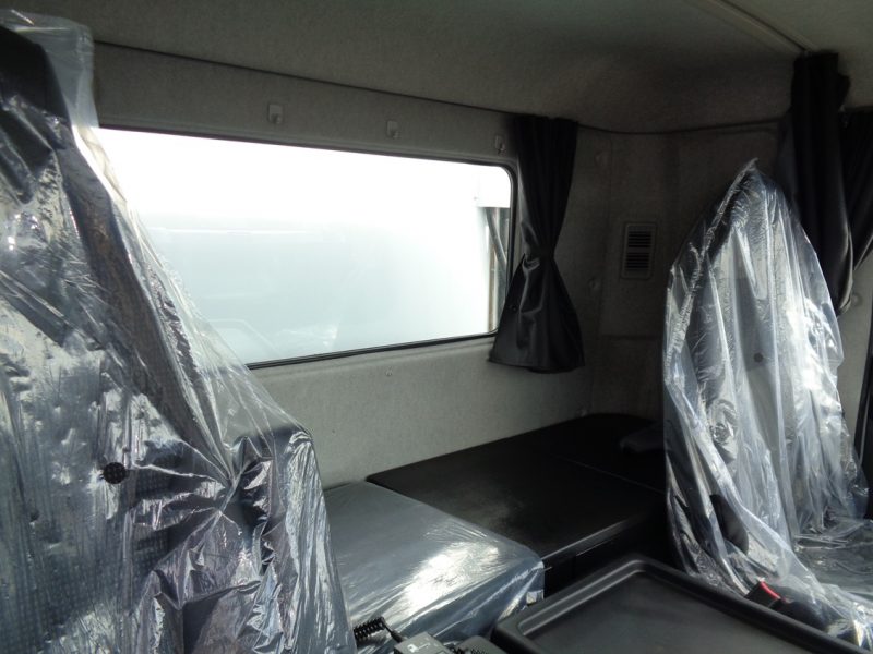 三菱 中型トラック 冷凍車ワイドエアサス格納PG付 画像