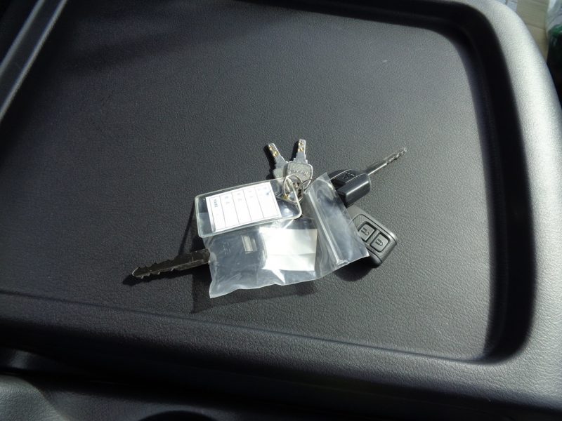 三菱 中型トラック 冷凍車ワイドエアサス格納PG付 画像