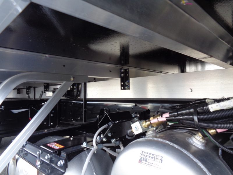 三菱 中型トラック 冷凍車ワイドエアサス格納PG付 画像