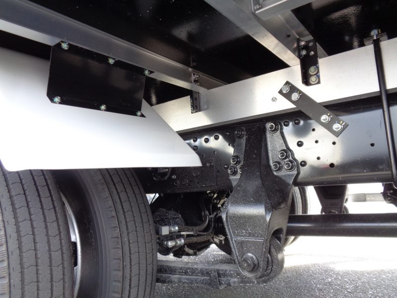 三菱 中型トラック 冷凍車ワイドエアサス格納PG付 画像