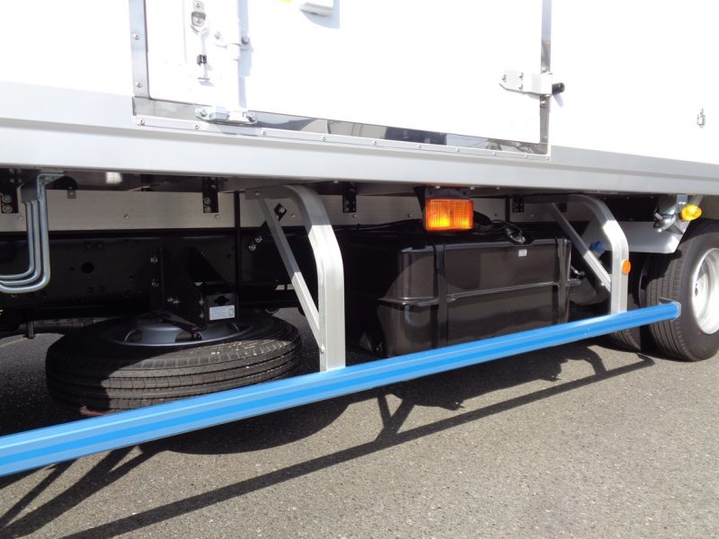 三菱 中型トラック 冷凍車ワイドエアサス格納PG付 画像