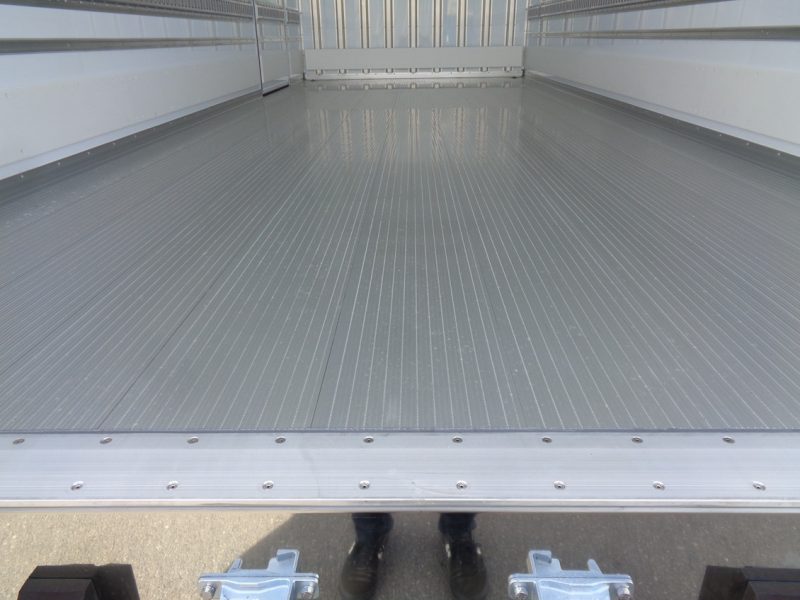 三菱 中型トラック 冷凍車ワイドエアサス格納PG付 画像