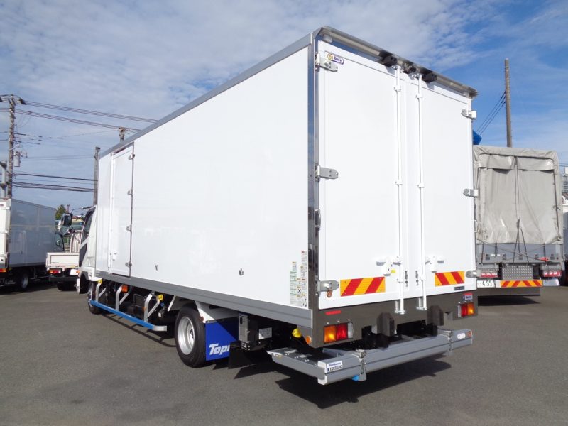 三菱 中型トラック 冷凍車ワイドエアサス格納PG付 画像