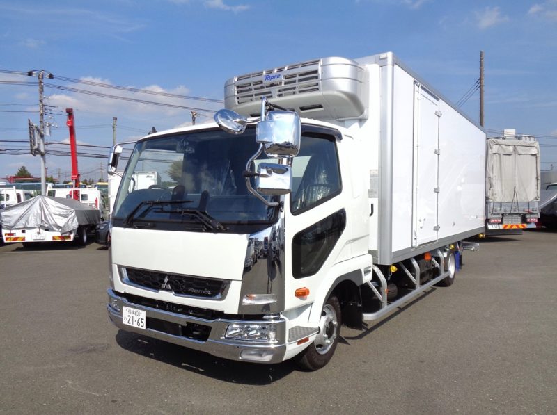三菱 中型トラック 冷凍車ワイドエアサス格納PG付 画像