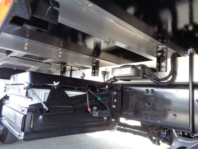 三菱 中型トラック 冷凍車ワイドエアサス格納PG付 画像