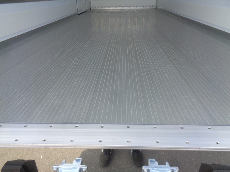 三菱 中型トラック 冷凍車ワイドエアサス格納PG付 画像