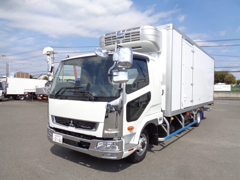三菱 中型トラック 冷凍車ワイドエアサス格納PG付 画像