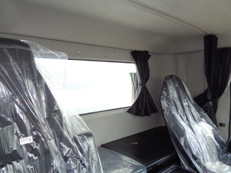 三菱 中型トラック 冷凍車ワイドエアサス格納PG付 画像