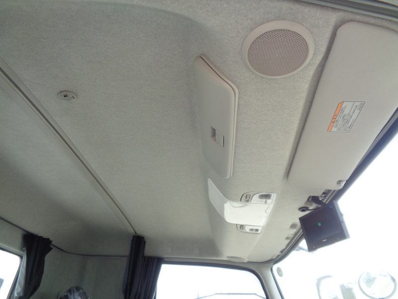 三菱 中型トラック 冷凍車ワイドエアサス格納PG付 画像