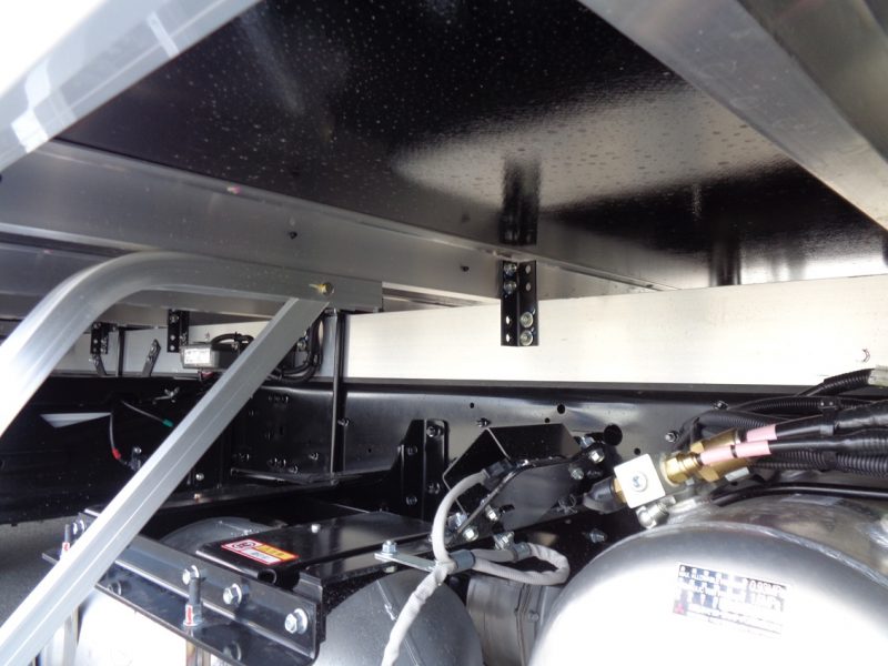 三菱 中型トラック 冷凍車ワイドエアサス格納PG付 画像