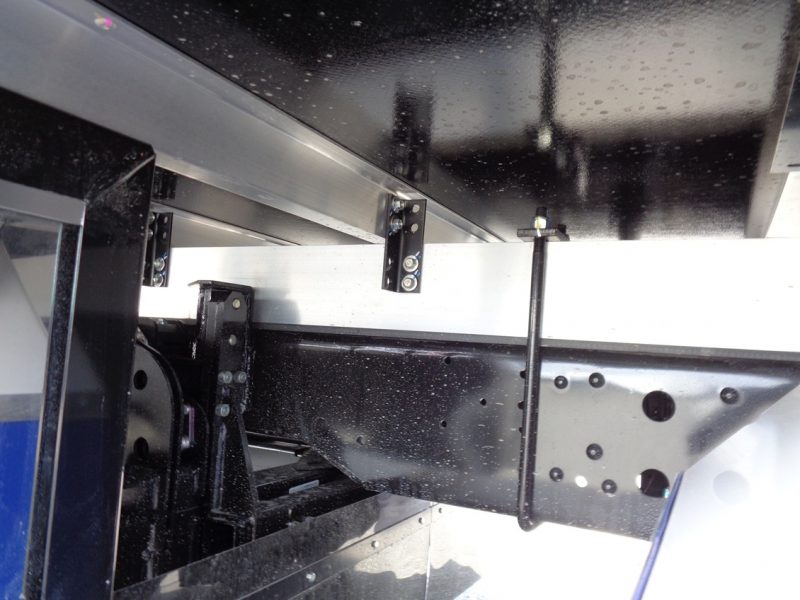 三菱 中型トラック 冷凍車ワイドエアサス格納PG付 画像