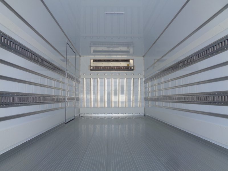 三菱 中型トラック 冷凍車ワイドエアサス格納PG付 画像