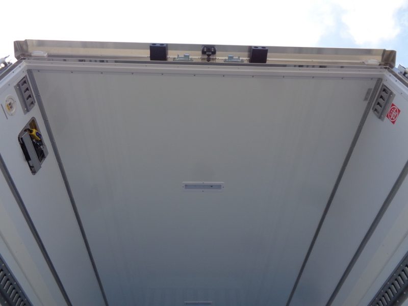 三菱 中型トラック 冷凍車ワイドエアサス格納PG付 画像