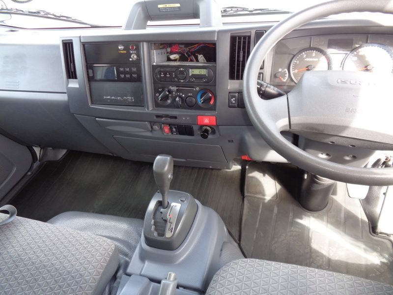 いすゞ 小型トラック 冷凍車中温(ワイド・ロング)スムーサー 画像