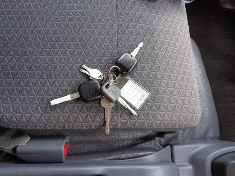 いすゞ 小型トラック 冷凍車中温(ワイド・ロング)スムーサー 画像