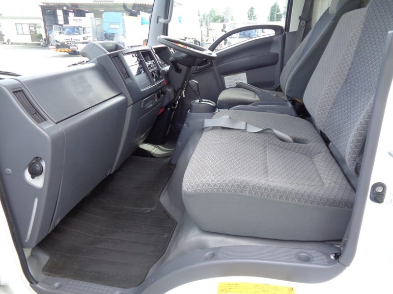 いすゞ 小型トラック 冷凍車中温(ワイド・ロング)スムーサー 画像