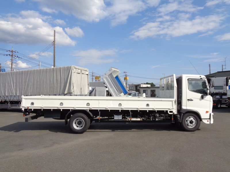 日野 中型トラック 木平6.2m(床鉄板) 画像