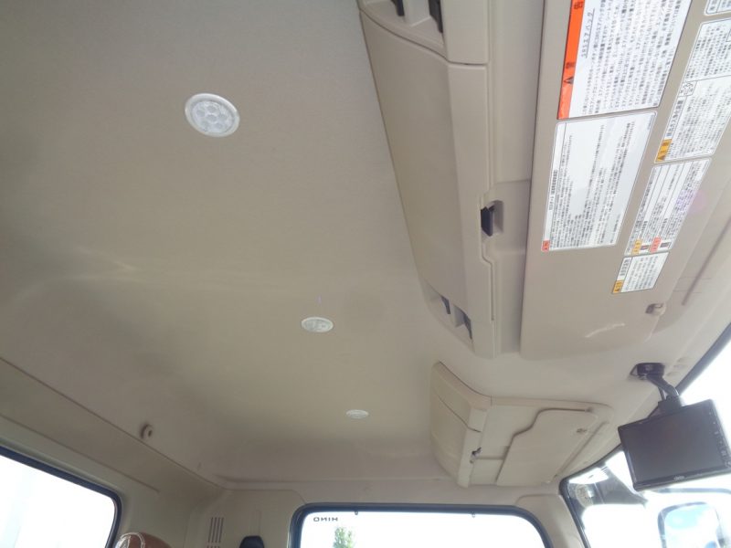 日野 中型トラック 木平6.2m(床鉄板) 画像