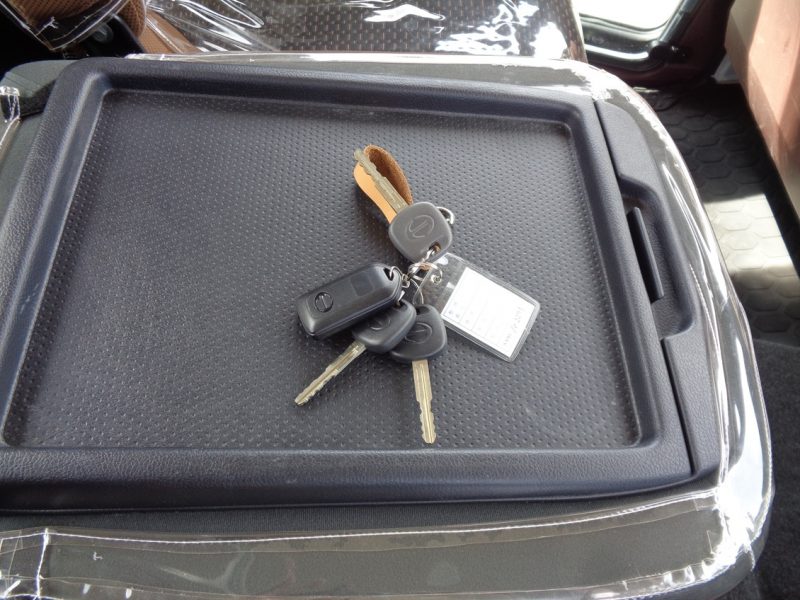 日野 大型トラック 増tタダノ6段ラジコン付(4.35t)5.0m 画像