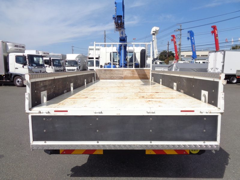 日野 大型トラック 増tタダノ6段ラジコン付(4.35t)5.0m 画像