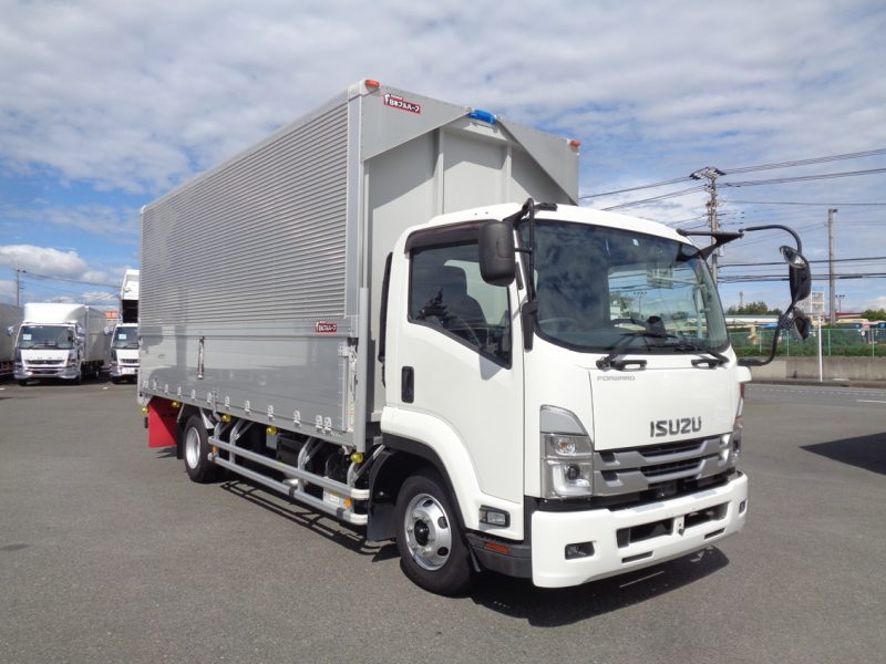 いすゞ 中型トラック ウィング(5.7m) 画像