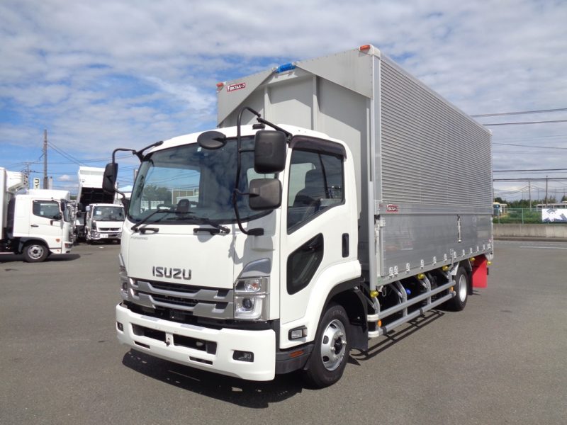 いすゞ 中型トラック ウィング(5.7m) 画像