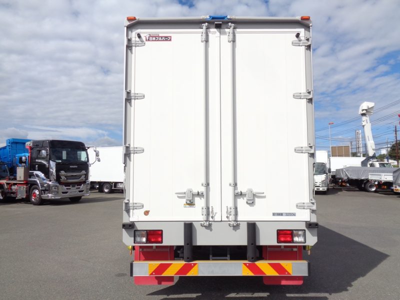 いすゞ 中型トラック ウィング(5.7m) 画像