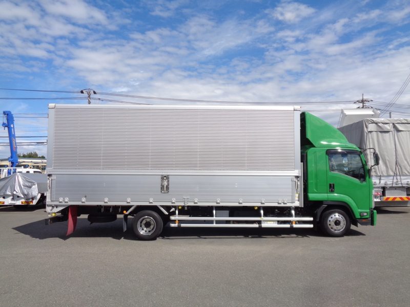 いすゞ 中型トラック ウィング(床鉄板) 画像