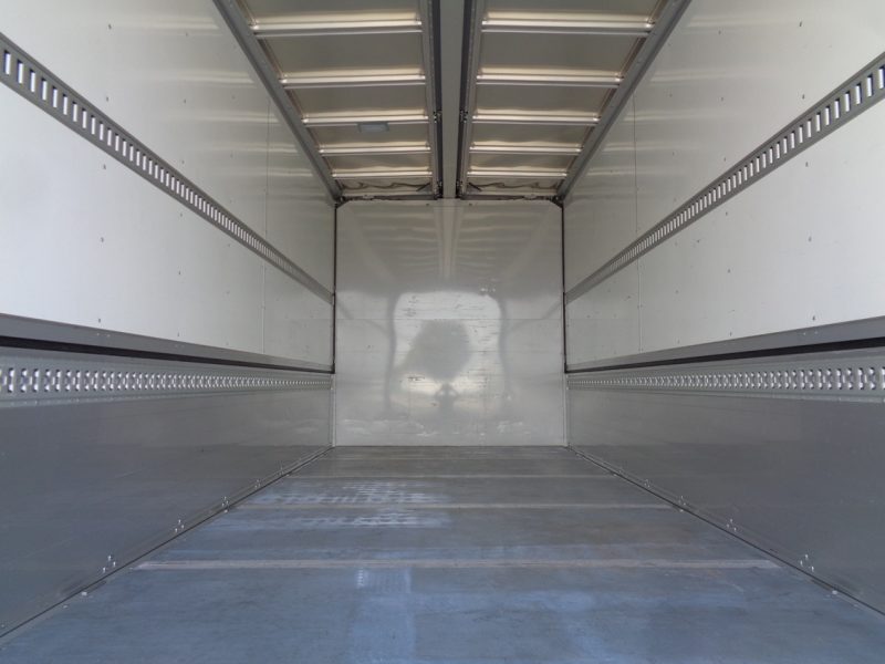 いすゞ 中型トラック ウィング(床鉄板) 画像