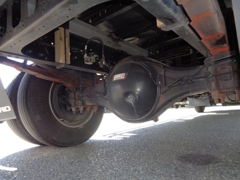 いすゞ 中型トラック ウィング(床鉄板) 画像