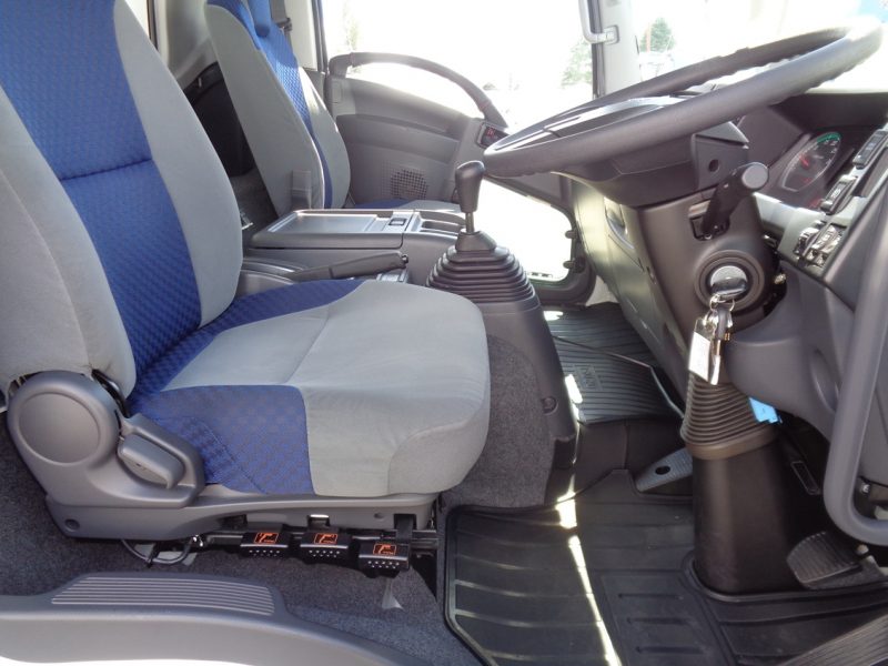 いすゞ 中型トラック ウィング(5.7m) 画像