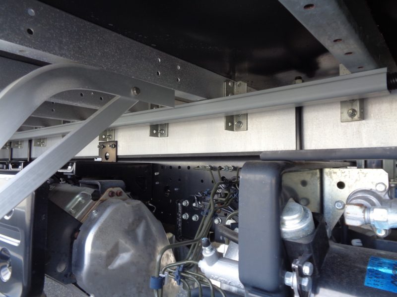 いすゞ 中型トラック ウィング(5.7m) 画像