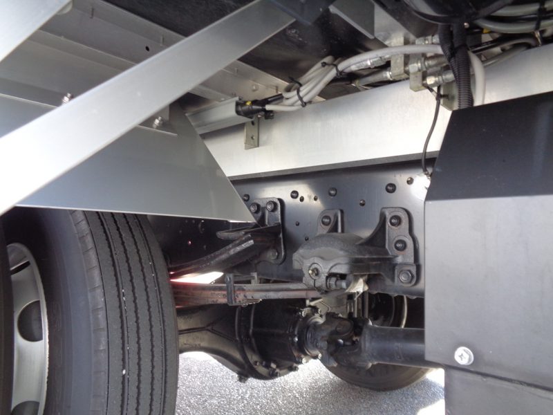 いすゞ 中型トラック ウィング(5.7m) 画像