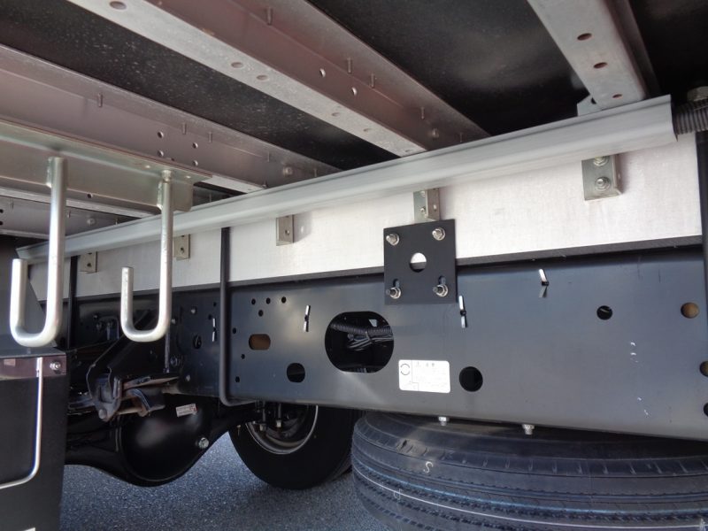 いすゞ 中型トラック ウィング(5.7m) 画像