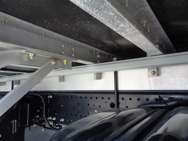 いすゞ 中型トラック ウィング(5.7m) 画像