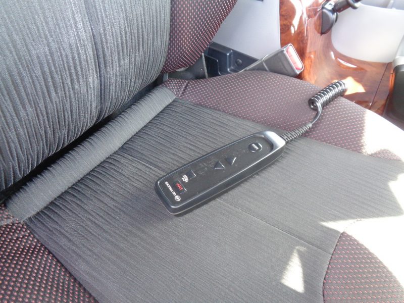 日産UD 大型トラック トラクタエアサスハイルーフ11.6t 画像