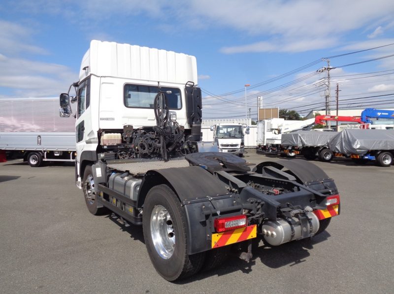 日産UD 大型トラック トラクタエアサスハイルーフ11.6t 画像