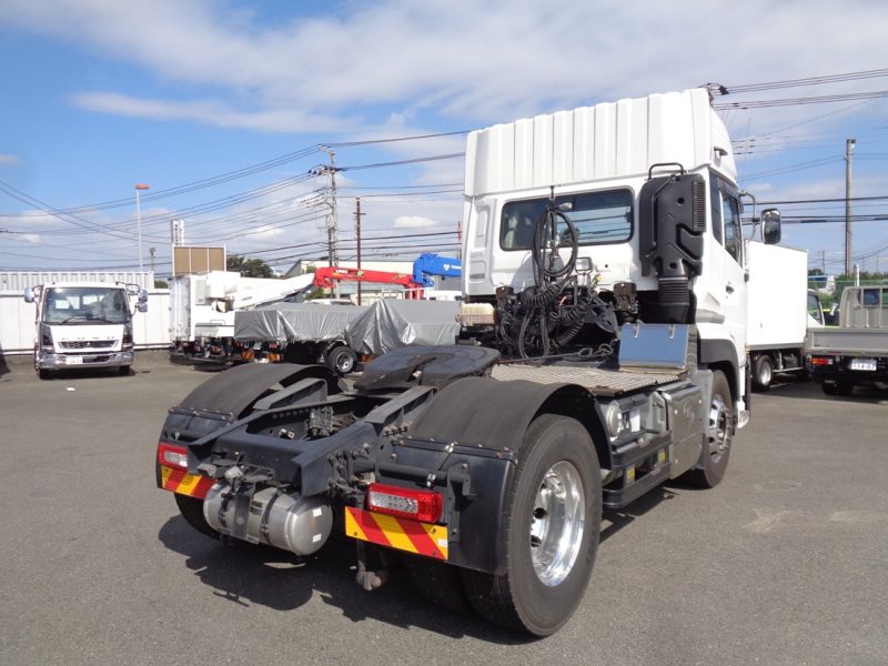 日産UD 大型トラック トラクタエアサスハイルーフ11.6t 画像